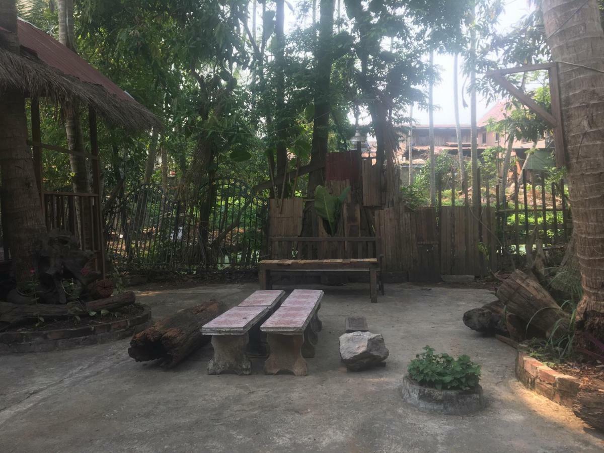 Mano Temple House 호텔 루앙프라방 외부 사진